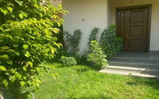 Grand Heights Luxury Townhouse For Sale