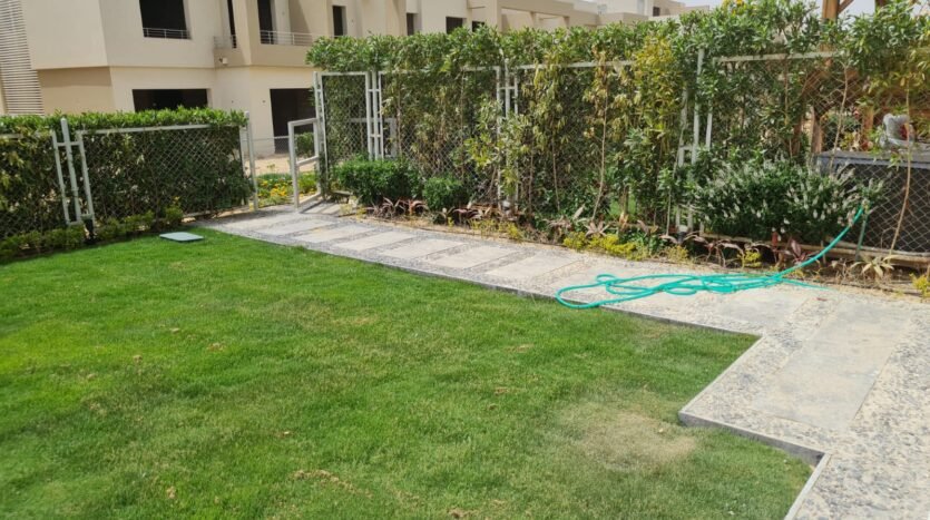 Townhouse for sale in Palm Hills